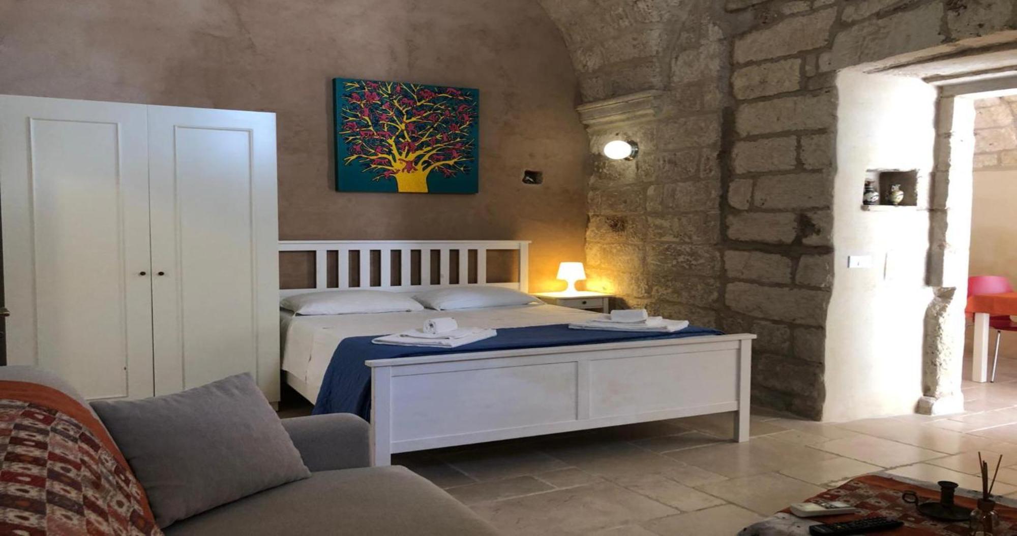 Odegos Monolocali Vico Sant'Antonio Villa Carpignano Salentino Bagian luar foto