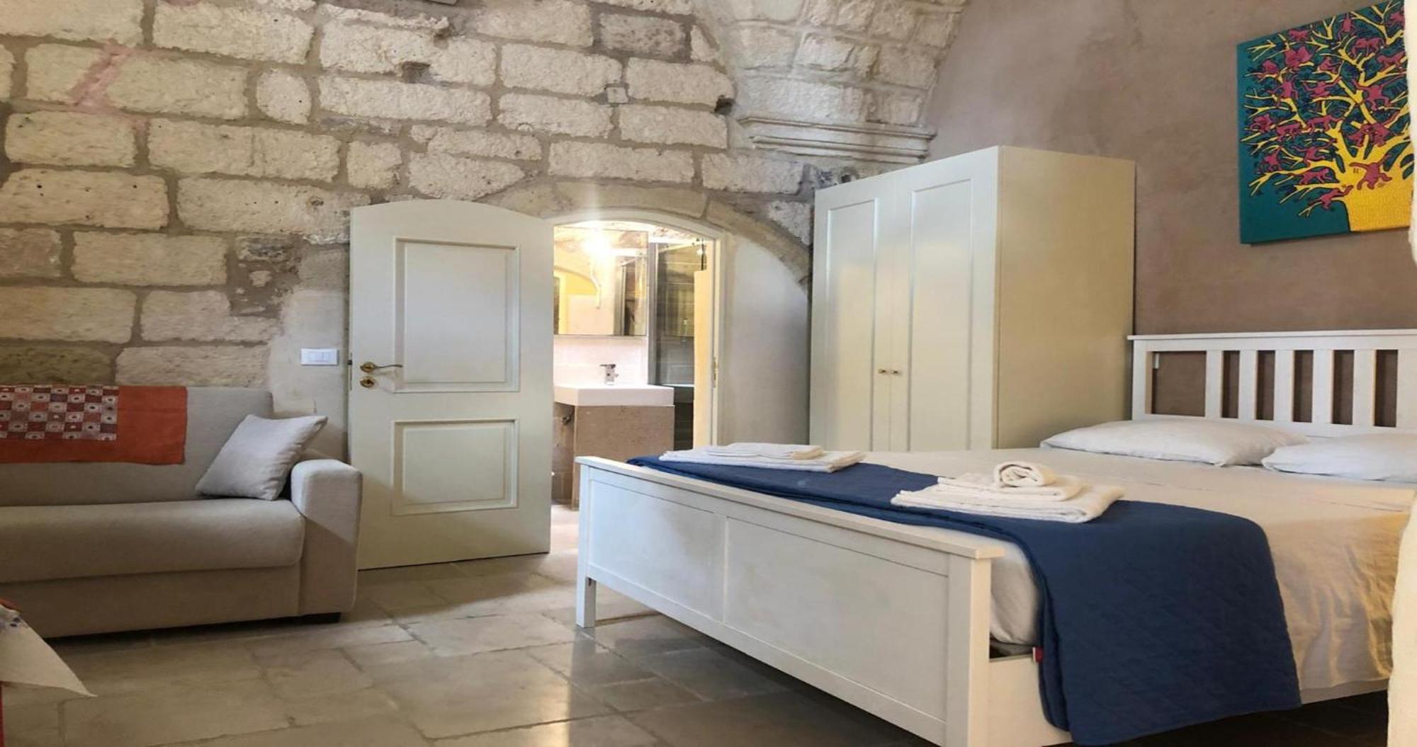 Odegos Monolocali Vico Sant'Antonio Villa Carpignano Salentino Bagian luar foto