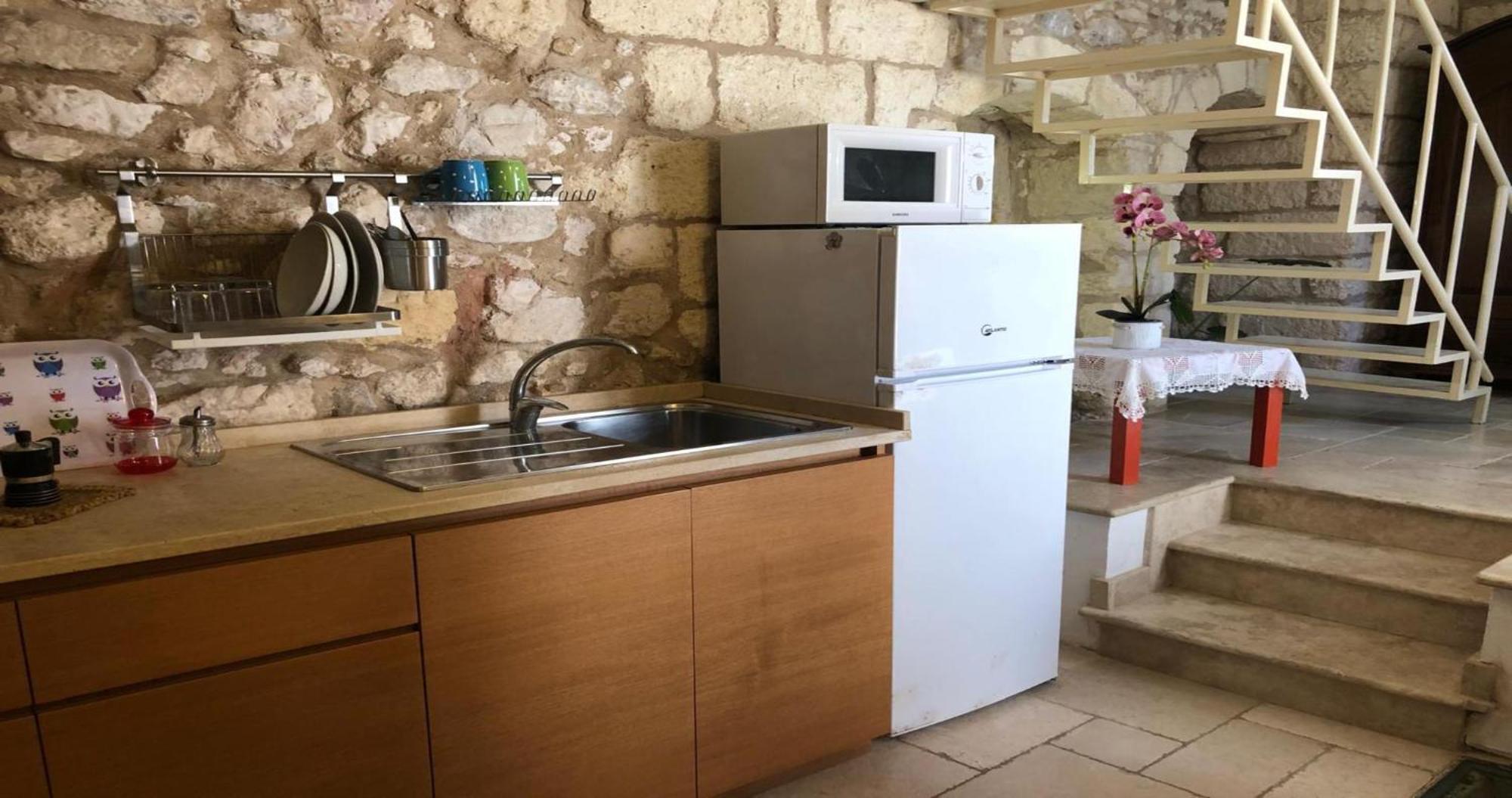 Odegos Monolocali Vico Sant'Antonio Villa Carpignano Salentino Bagian luar foto