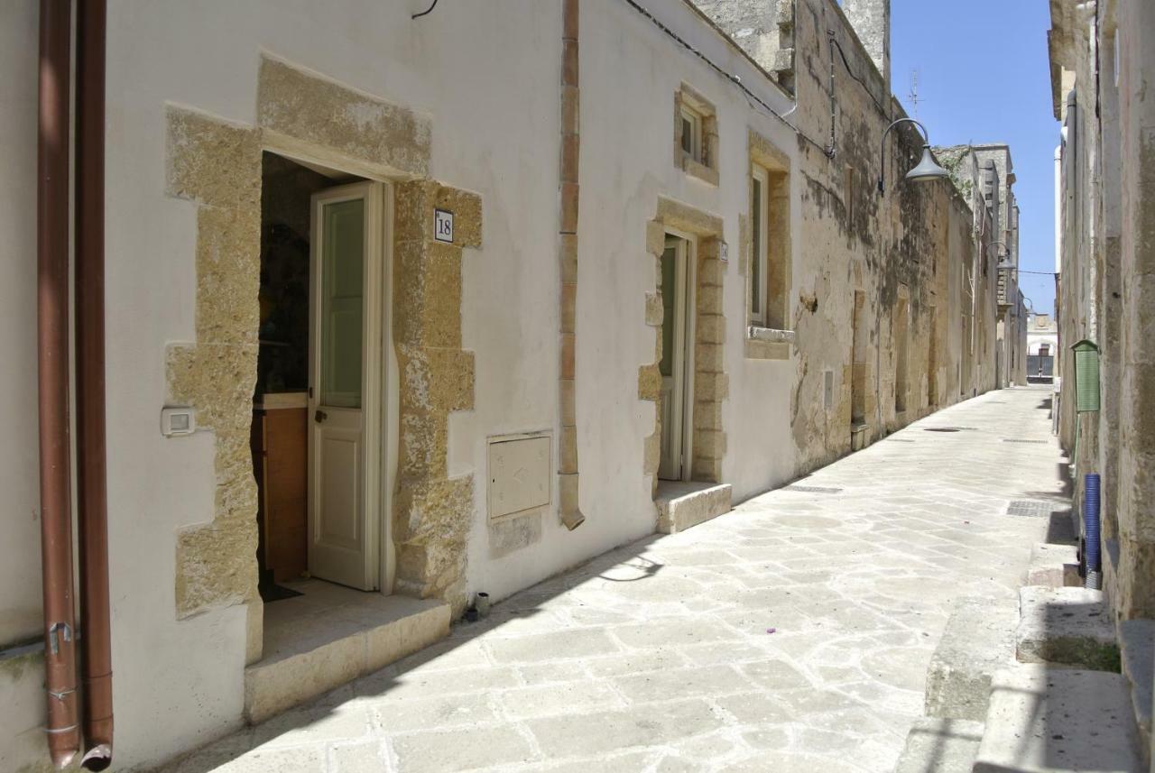 Odegos Monolocali Vico Sant'Antonio Villa Carpignano Salentino Bagian luar foto